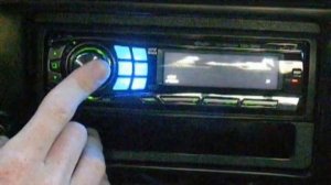 Alpine CDA-9856 iPod interface