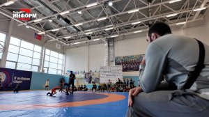 В Пыть-Яхе прошел открытый региональный турнир по вольной борьбе