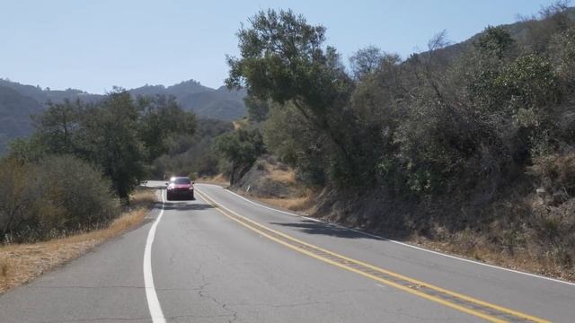 Genesis GV70: BMW Killer? This amazing SUV deserves every award it gets, it is THAT good! смотреть онлайн