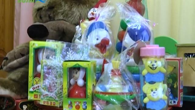 Депутат Государственной думы РФ Светлана Максимова приехала к детям из Конаково с подарками смотреть онлайн