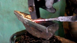 Ковка ножа из напильника / Forging a file knife