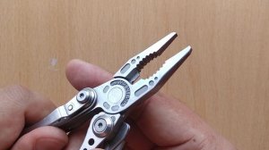 leatherman skeletool