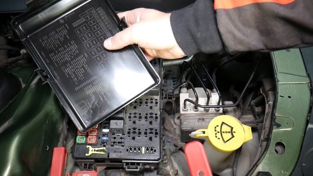 DODGE CHALLENGER ABS BRAKE FUSE, TRACTION CONTROL FUSE LOCATION REPLACEMENT