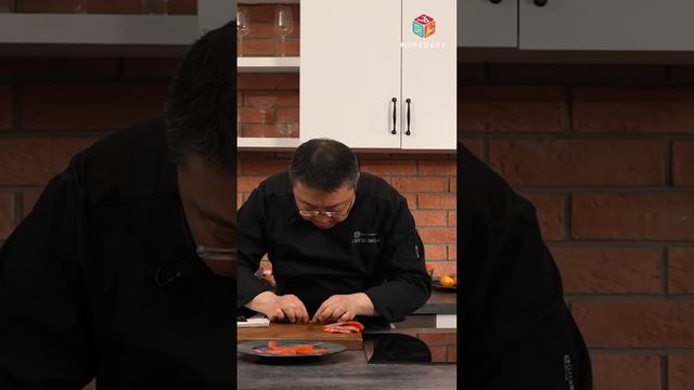 Японский татаки из нерки и Корейский рулетик с красной рыбой от шефа Сергея Лигая!