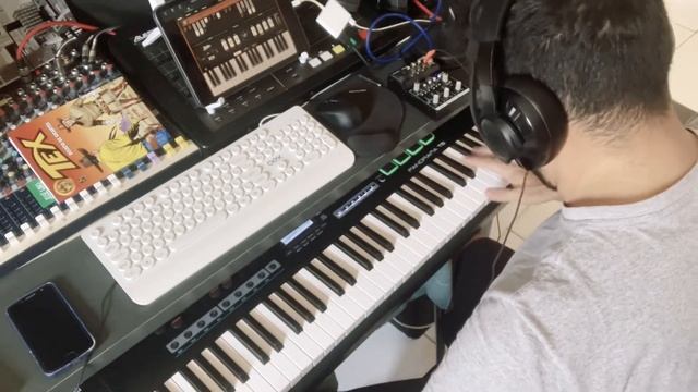 BEST LESLIE SIM- Hammond b3x (ios) - SOLO slow blues maravilhoso IPAD PRO - APPLE - смотреть онлайн