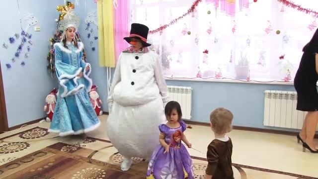 Новогодний утреник еркем ай 2группа смотреть онлайн