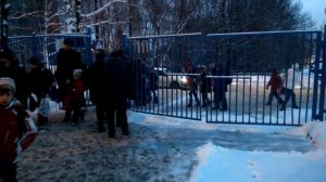 Школа 1206 Москва - это тюрьма с закрытой территорией создающая неудобства 2