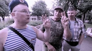 93 года ВДВ в Москве. Большой фильм о друзьях десантниках