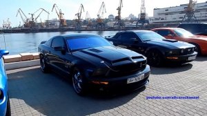 Jeep Grand Cherokee SRT 8 Start Up and loud acceleration sound!!!