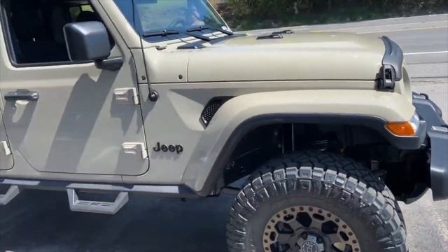 Jeep Gladiator 3.6L V6: MAGNAFLOW MAGNAPACK Vs FLOWMASTER FLOW FX! смотреть онлайн