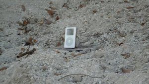 Mossber 500 VS. Ipod Photo!!!