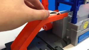 Hot Wheels Mega Car Wash Color Shifters City Play Set!