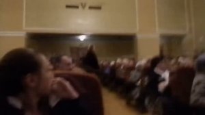 Жители Дегтярска выразили недоверие главе города Игорю Бусахину.