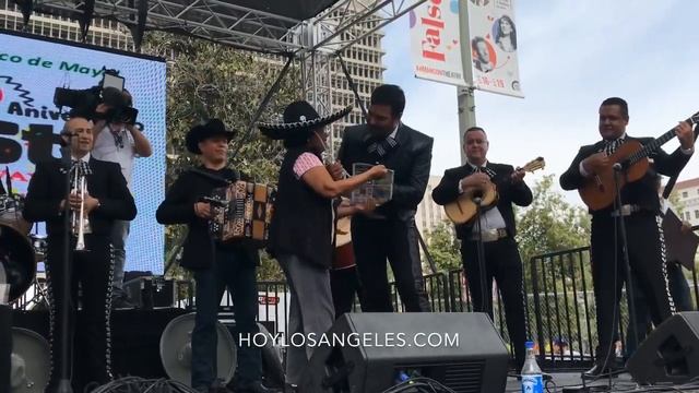 Pablo Montero - Un puño de Tierra desde Fiesta Broadway en Los Ángeles