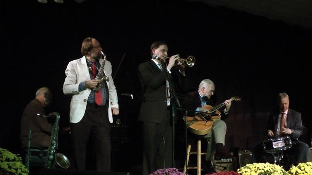 "SWING THAT MUSIC": GROSZ, SCHUMM, ROBINSON, SHERIDAN, SIERS смотреть онлайн