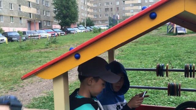 Обнаглевшие школьники