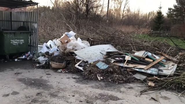 Городец -полный срач и антисанитария опомнитесь чиновники вы получаете зарплату государственную!