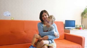 Вручение дивана победителю конкурса от 169.ru