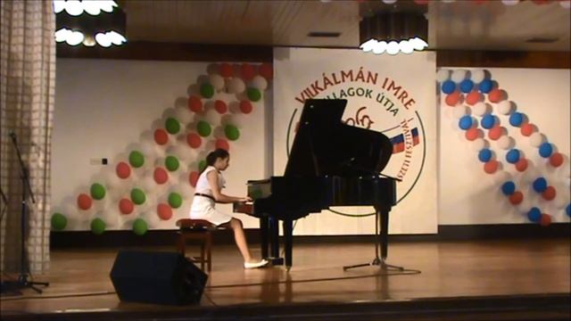 2012 г. Международный конкурс. Венгрия. Лауреат 3 степени Абакумова Анастасия.