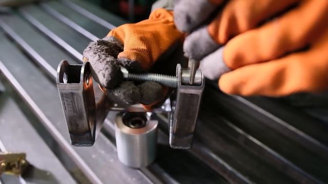 СДЕЛАЛА ОТЛИЧНЫЙ СТАНОК в свою мастерскую. Гриндер своими руками. DIY belt grinder. смотреть онлайн