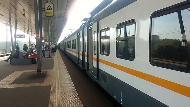 ЭП2Д-0098 ЦППК Перекраска Наше Подмосковье На станции Окружная с Приветливым машинистом смотреть онлайн