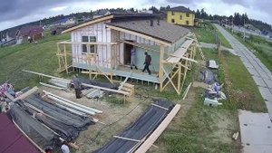 Строительство одноэтажного каркасного дома (таймлапс)