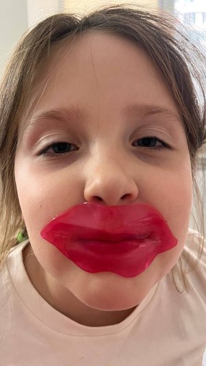 АСМР Макияж подруге