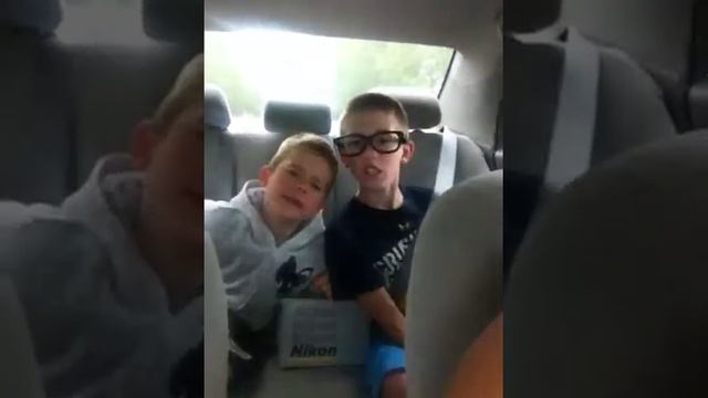 Rap Battle between Hayden and Griffin смотреть онлайн