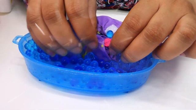 Baby dolls & morning routine. Baby Annabell doll & Cry Babies. Dolls' clothes & washing machine toy смотреть онлайн