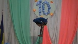 Народный цирк Парад надежд (Эквилибр с зонтиком)