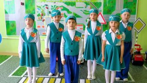 МУНИЦИПАЛЬНЫЙ ЭТАП ОБЛАСТНОГО СМОТРА ГОТОВНОСТИ КОМАНД ЮПИД ДОУ "ЮПИД В ЕДИНОМ СТРОЮ ЮИД"