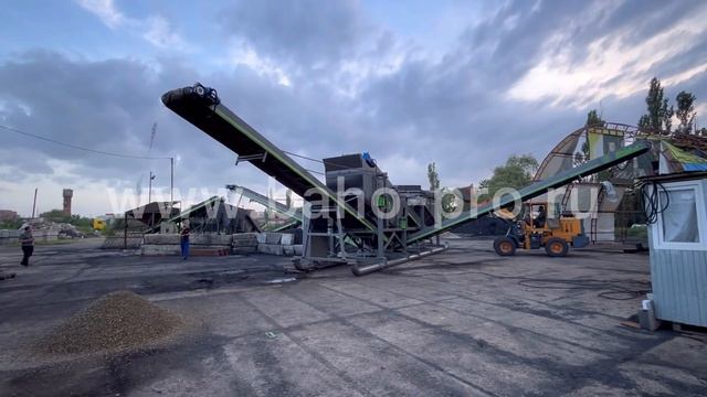 Мобильный сортировочный комплекс “Baho” с грохотом ГИС-42