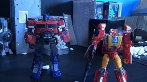 Transformers Aftermath   Part 1, The Package | NON CANON | transformers stop motion