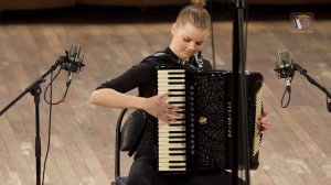 Играет Мария Дмитриева, аккордеон - Баян и баянисты 2016 / Maria Dmitrieva, accordion Bayan Festival