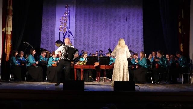 В.Гридин. Парафраз на тему русской народной песни "Утушка луговая" для баяна с оркестром. смотреть онлайн