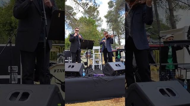 Феликс Лившиц и Саня Кройтор исполняют "Был бы я Ротшильд" смотреть онлайн