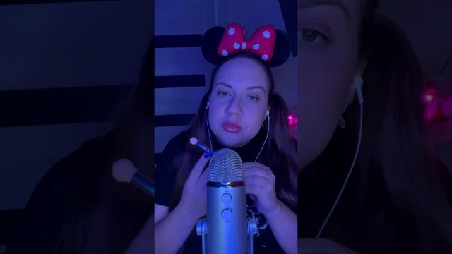 ASMR рисую на лице слюнкой👅🎨 #shorts #asmr #асмрдлясна #асмр #relax #звукирта
