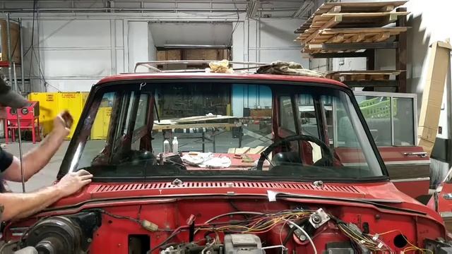 1972 Jeep Wagoneer windshield install смотреть онлайн