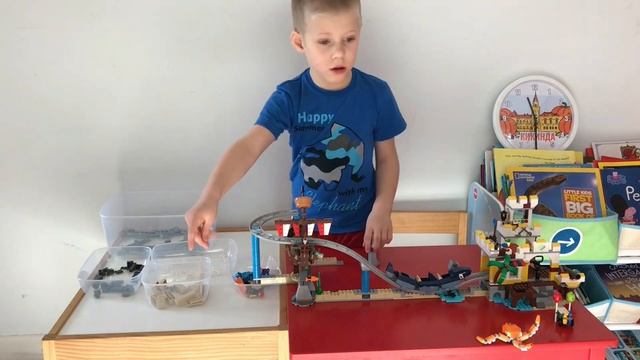 LEGO Creator (31084) Pirate Roller Coaster. 6 years old builds it without Instructions - 923 pieces смотреть онлайн