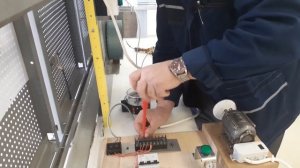 Учебное видео, подключение 3х фазного эл. двигателя с помощью ЭКМ