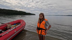 Остров Путятина (Петух, Слон, кекуры Пять пальцев). На трёх лодках.