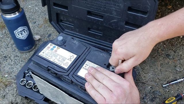 Jeep Renegade & Fiat 500x battery replacement how to смотреть онлайн