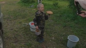 Эрдэнэт. На телевышку, за грибами с внуком, .