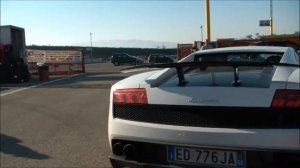 Lamborghini Gallardo LP 570-4 Superleggera start-up & red V12 surprise.. [Full HD 1080p]