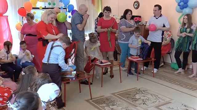 29 мая 2019г Выпускной утренник Д С №10 смотреть онлайн