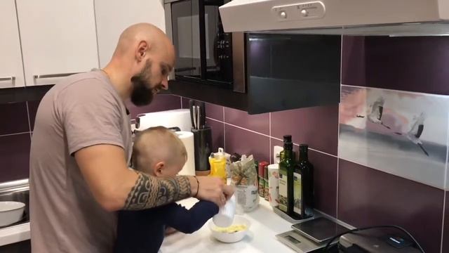 НУ ОЧЕНЬ ВКУСНЫЕ ВАФЛИ ДЛЯ МАЛЫША / ПРОСТОЙ РЕЦЕПТ ВАФЕЛЬ/ ВАФЛИ В ЭЛЕКТРОВАФЕЛЬНИЦЕ / БЫСТРЫЕ ВАФЛИ