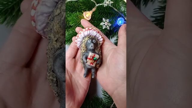 Авторская ватная ёлочная игрушка "Ёжик- мухоморчик" Елены Лысенко