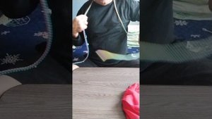 правильное исполнение фокуса, верёвка или шарф сквозь шею