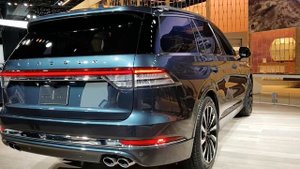 Lincoln Aviator at the 2019 Detroit Auto Show
