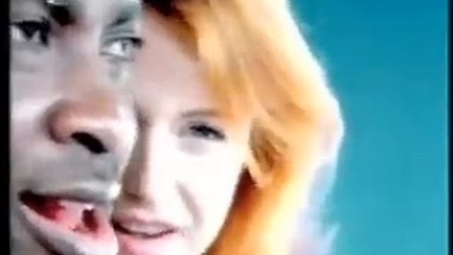 Youssou N'Dour & Axel Red- La cours des grandes.wmv смотреть онлайн